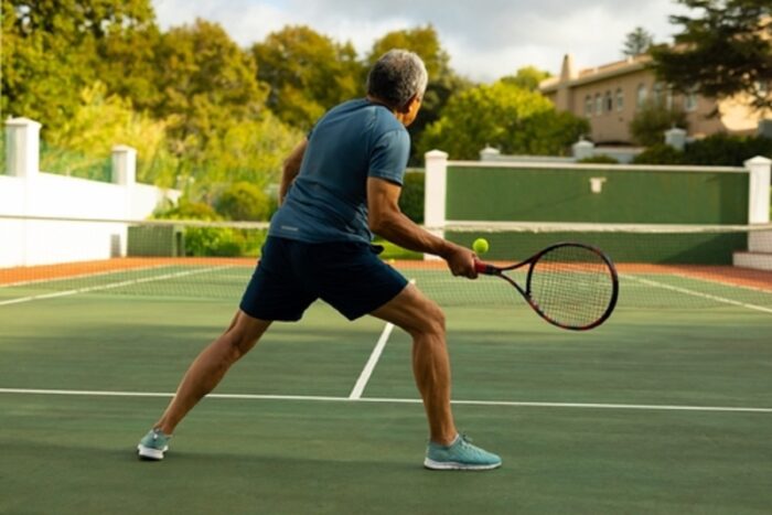 Prática de tênis pode deixar idosos tão ágeis quanto parte dos jovens, revela estudo 1 tenis idosos estudo foto agencia einstein