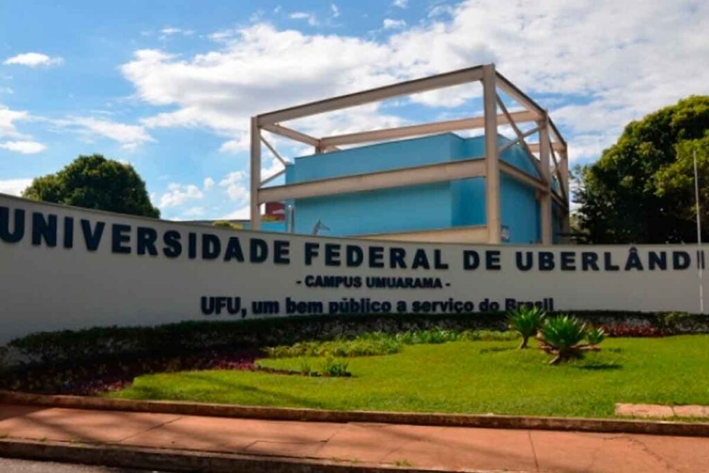 Universidade Federal de Uberlândia oferece 27 vagas em novo concurso 1 Universidade Federal de Uberlândia abre quase 30 vagas para técnicos-administrativos