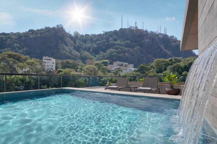 São Mateus se consolida como bairro mais procurado da cidade com modernos lançamentos 3 09 PISCINA ALTA 1