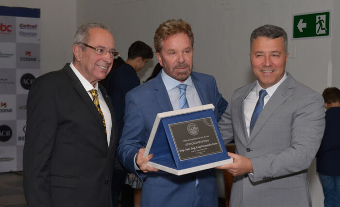 Coluna Cesar Romero – 20 e 21 de Dezembro de 2024 2 CE 2024 280