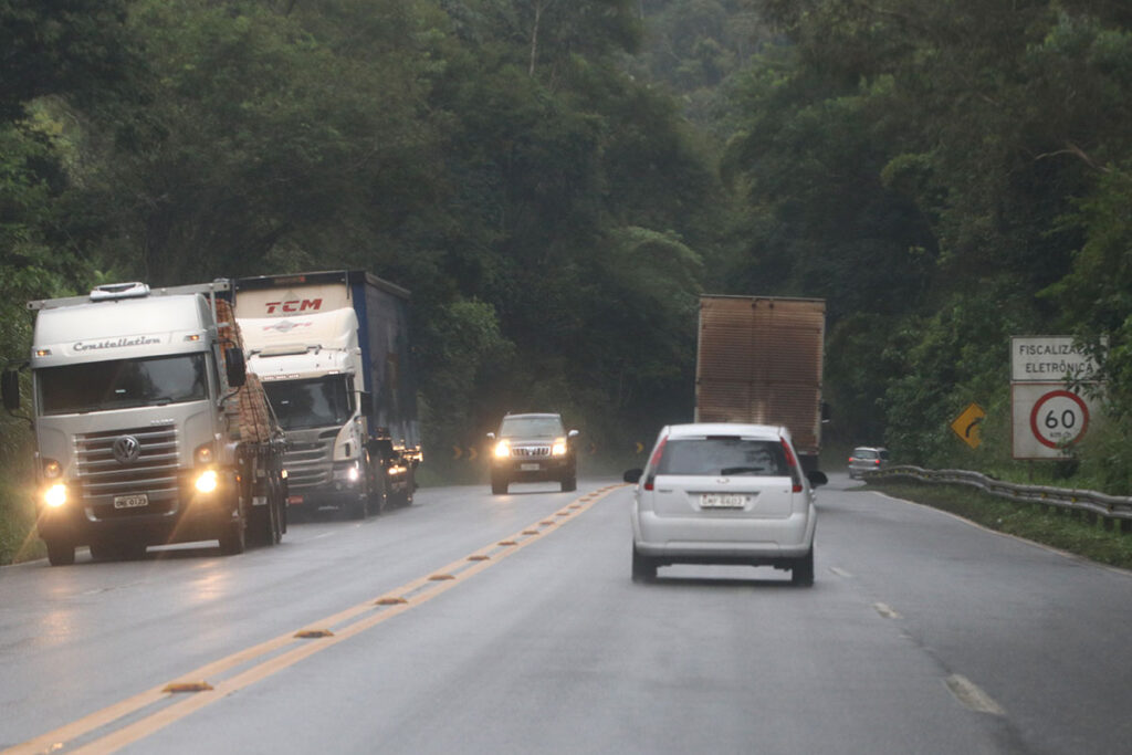 Duplicação da BR-040 entre Juiz de Fora e Belo Horizonte começa no segundo semestre de 2026 1 Ciclista morre em acidente na BR-040