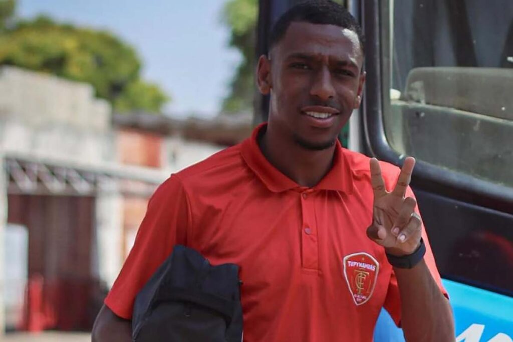 Aymorés confirma a contratação de atacante juiz-forano 1 Redney 2. Foto Coast FC