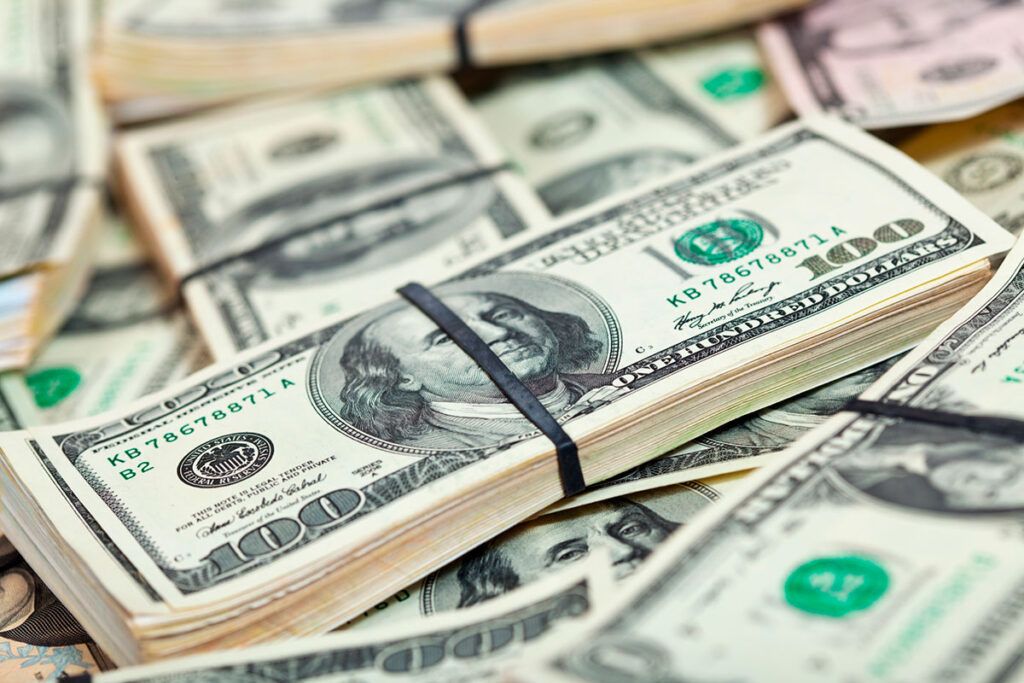 Dólar tem alta de 2,78% e fecha o dia cotado a R$ 6,26 1 dolar by freepik