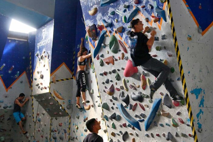 Escalada indoor coloca em teste equilíbrio físico e mental dos praticantes 1 escalada INTERNA by couri editada