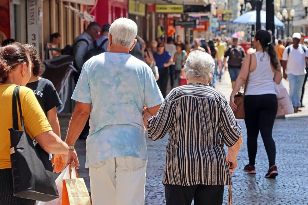 Expectativa de vida no Brasil aumenta para 76,4 anos; especialista analisa cenário de Juiz de Fora 2 expectativa