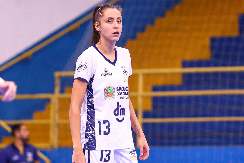 Juiz-forana é contratada pelo melhor clube de futsal feminino do mundo 2 marina by reproducao instagram