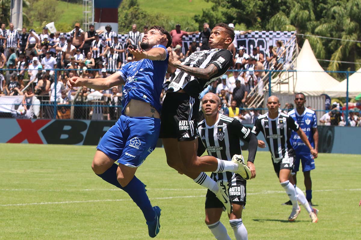 Com lotação máxima em Ubá, Aymorés empata com o Atlético-MG em sua estreia na elite do Mineiro 1 Aymores 0 x 0 Atletico MG foto Felipe Couri site 1