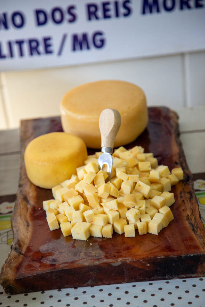 Queijo Minas Artesanal: da tradição à inovação, processo de produção guarda segredos 3 queijo minas artesanal