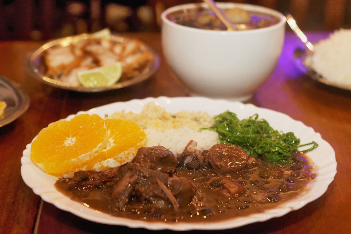 Feijoada da Dona Irene: conheça a tradição passada de mãe para filho no restaurante Caminho da Roça 1 feijoada