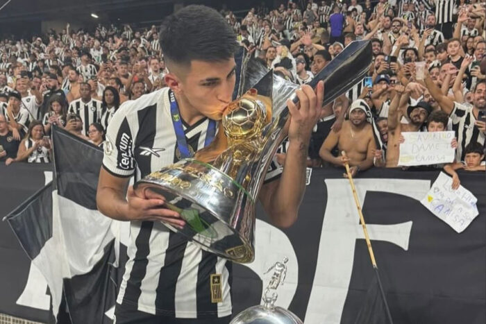 VÍDEO: Atlético de Madrid e River Plate anunciam negócio por Thiago Almada, ex-Botafogo e alvo do Flamengo 1 thiago almada