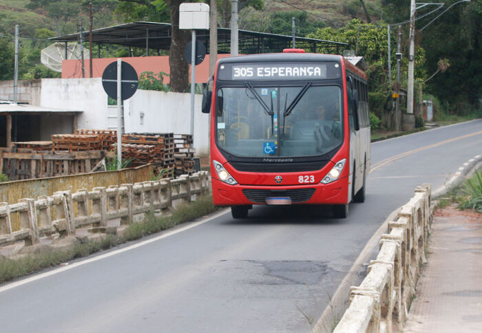 Ponte estreita no Bairro Retiro é ponto crítico da BR-267 há 3 anos 2 ponte