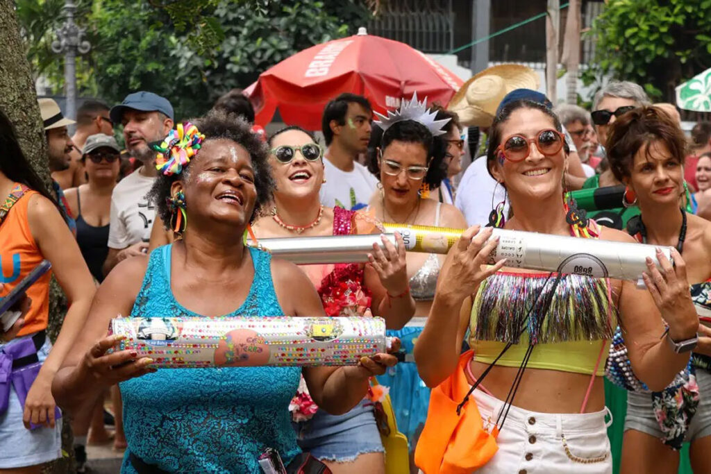 Festa popular preferida dos brasileiros não é o carnaval 2 carnaval festa popular