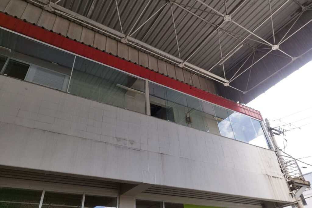 Homem morre eletrocutado em supermercado na Zona Norte 1 eletrocutadomartminas divulgacaocbmmg