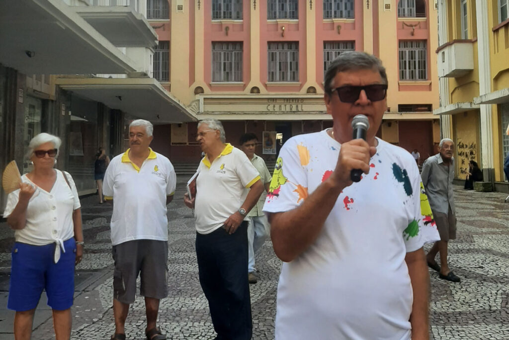 Bloco Pintinho de Ouro homenageia 50 anos do Calçadão da Rua Halfeld em samba enredo 2 calçadão pintinho de ouro