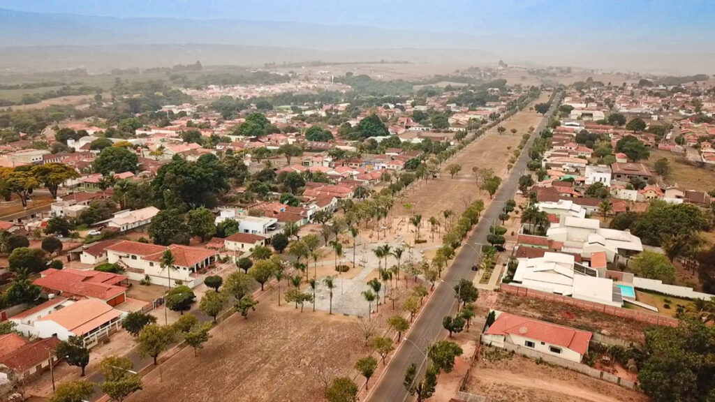 Prefeitura de Delfinópolis abre 16 vagas para Educação 1 prefeitura delfinopolis minas gerais