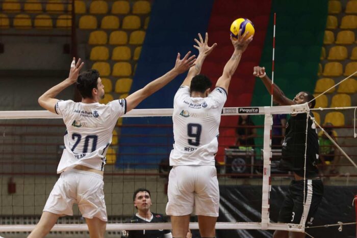 Após 11ª vitória seguida, JF Vôlei fica próximo de garantir liderança 1 JF Volei