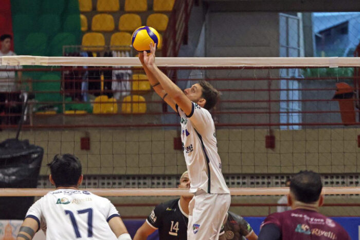 JF Vôlei vence Monte Carmelo e avança às quartas na liderança da Superliga B 1 JF Volei Leonardo Costa