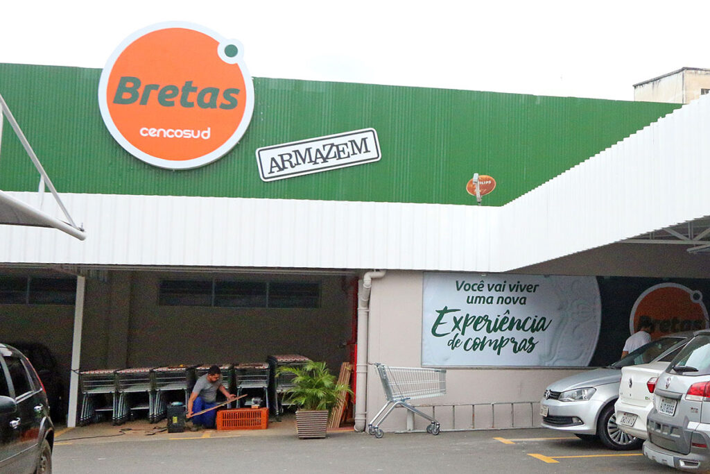 Rede Supermercados BH assume lojas do Bretas e finaliza transição até agosto 1 BH Supermercados compra rede Bretas por R$ 716 milhões