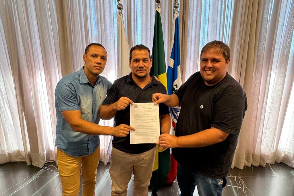 Prefeitura de Ubá proíbe músicas ‘inadequadas’ em ambientes escolares 1 Prefeitura de Ubá proíbe músicas ‘inadequadas’ em ambientes escolares