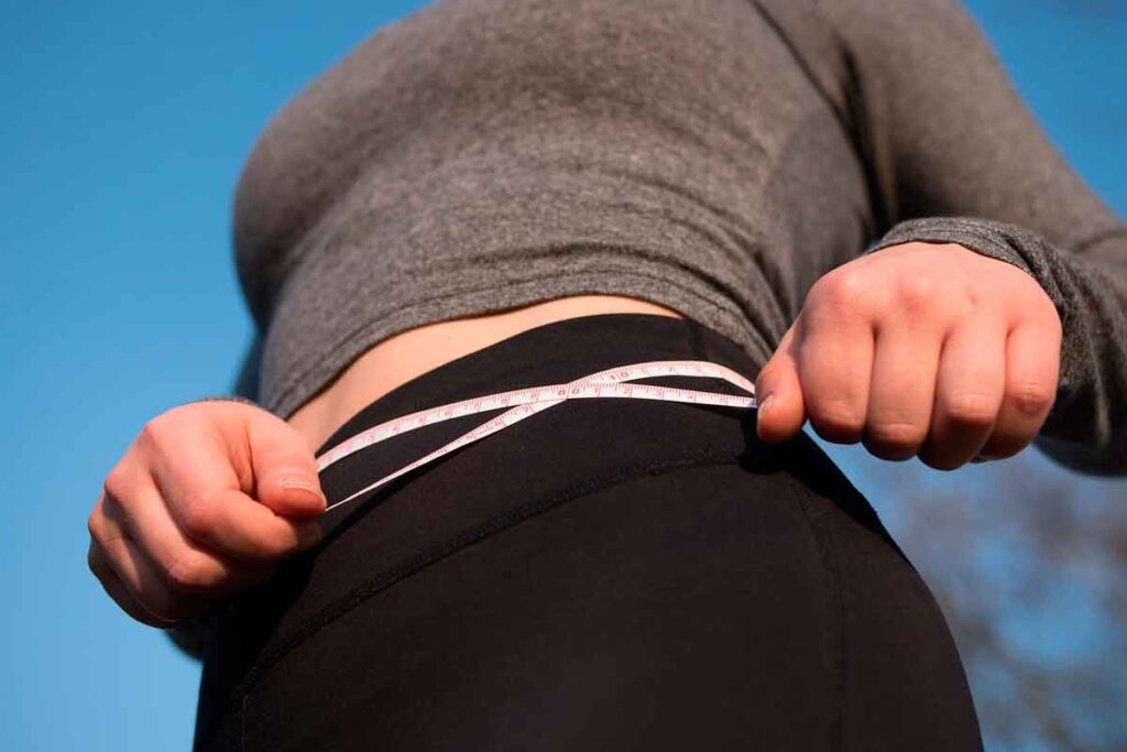 Gordura abdominal e hipertensão: entenda como o fator pode aumentar risco 1 medidas barriga saude pixabay