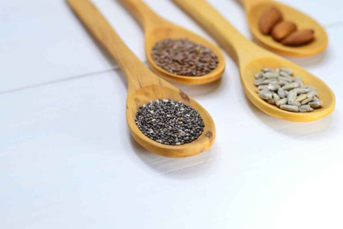 Conheça os benefícios da chia e outras sementes na alimentação 1 semente chia pexels