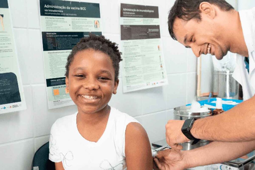 Rodoviária e shoppings de Juiz de Fora terão posto de vacinação contra febre-amarela, dengue e Covid-19 1 vacinacao pjf divulgacao