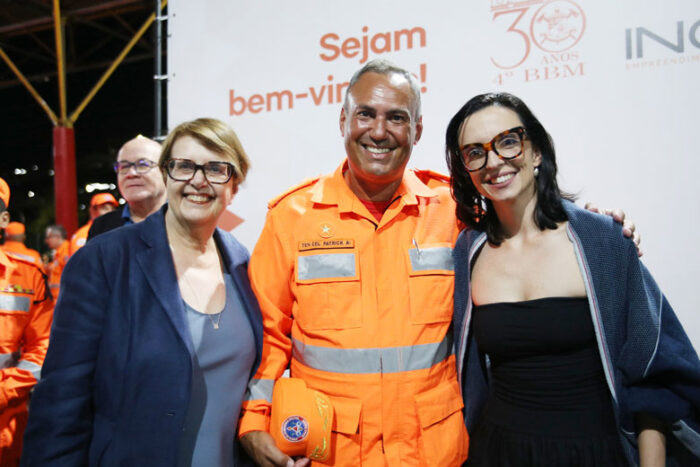 Bombeiros em festa ELES ACONTECEM Margarida Salomao Patrick Tavares Gomes e Ana Pimentel 280325 Giglia