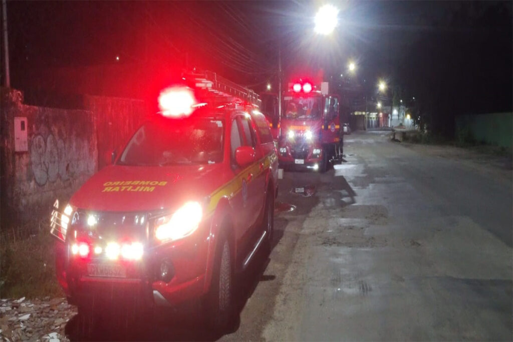 Idoso tem 80% do corpo queimado ao tentar escapar de fogo 1 fogo em casa