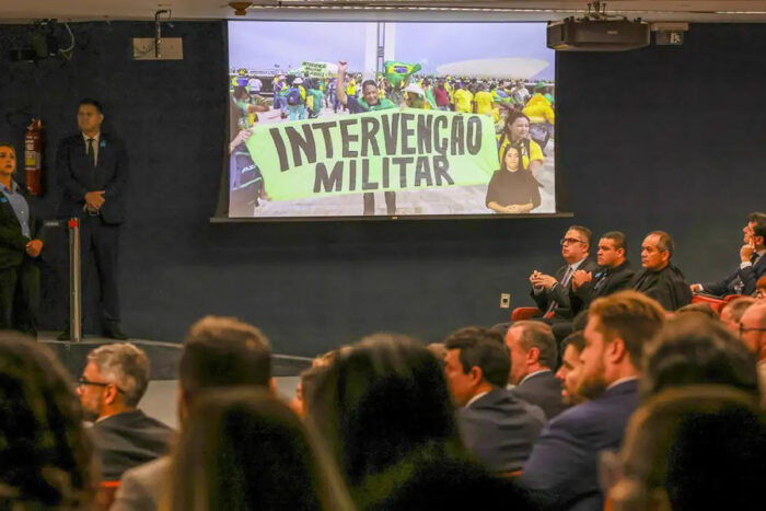 STF tem maioria para tornar Bolsonaro 1° ex-presidente réu por golpe 1 julgamento bolsonaro