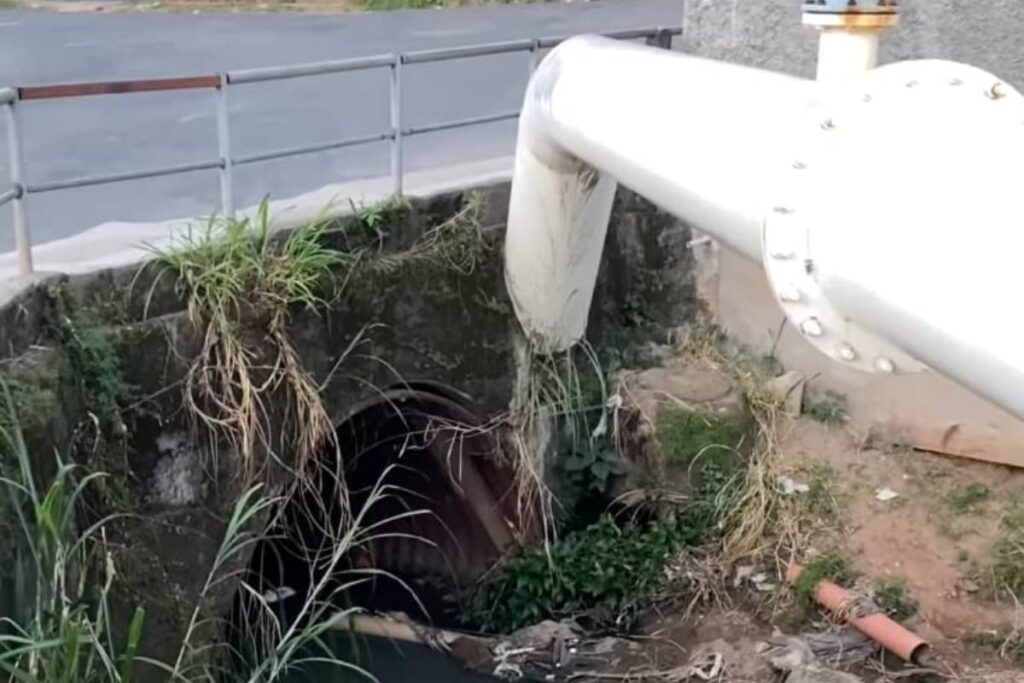 Ponte na Zona Norte é interditada pela Defesa Civil devido a danos estruturais 1 Ponte na Zona Norte é interditada pela Defesa Civil