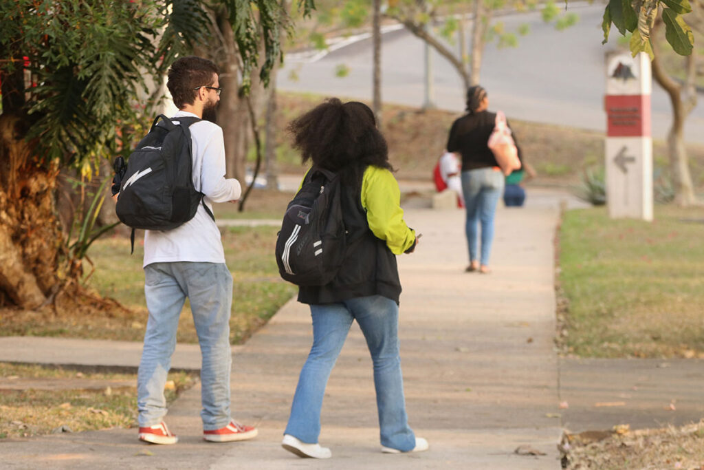 UFJF retira do ar resultados do módulo III do PISM; confira nova data 2 alunos ufjf by couri