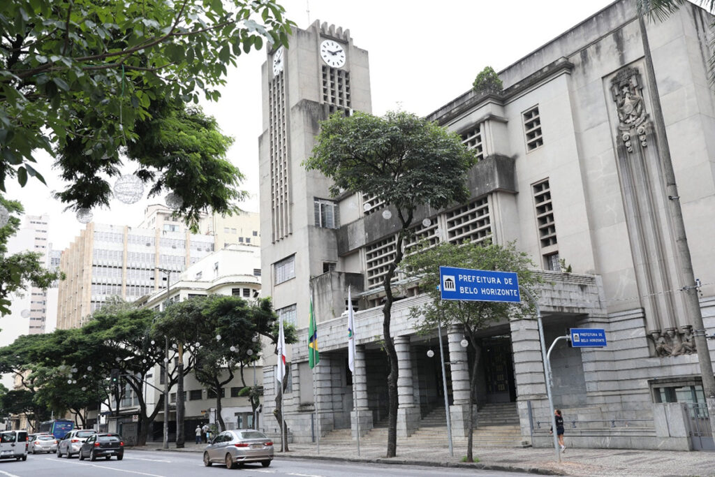 Belo Horizonte decreta estado de emergência por aumento de doenças respiratórias 2 Belo Horizonte decreta estado de emergência de saúde por aumento no número de atendimentos a doenças respiratórias