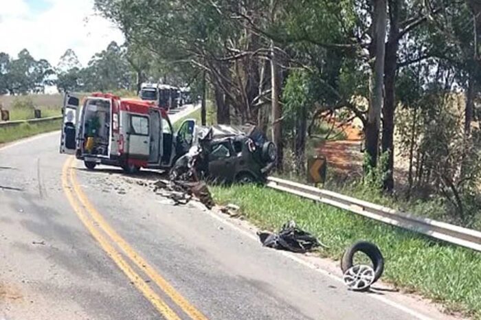 Homem fica preso às ferragens e morre em acidente na BR-265 1 br 265 acidente sao joao del rei foto reproducao redes sociais