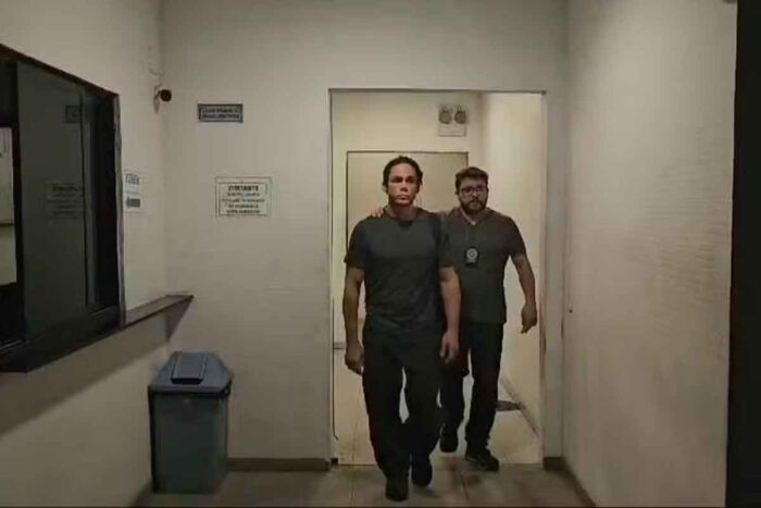 Falso médico que atuava em UPAs da região é preso em Copacabana 1 falso medico reproducao tv globo