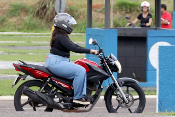 moto mulher by couri editada
