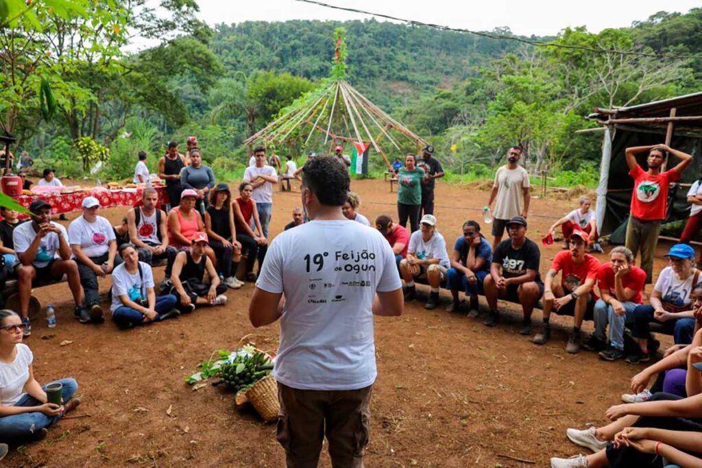 Projeto de extensão da UFJF doa alimentos a famílias em vulnerabilidade social 1 Projeto MST UFJF