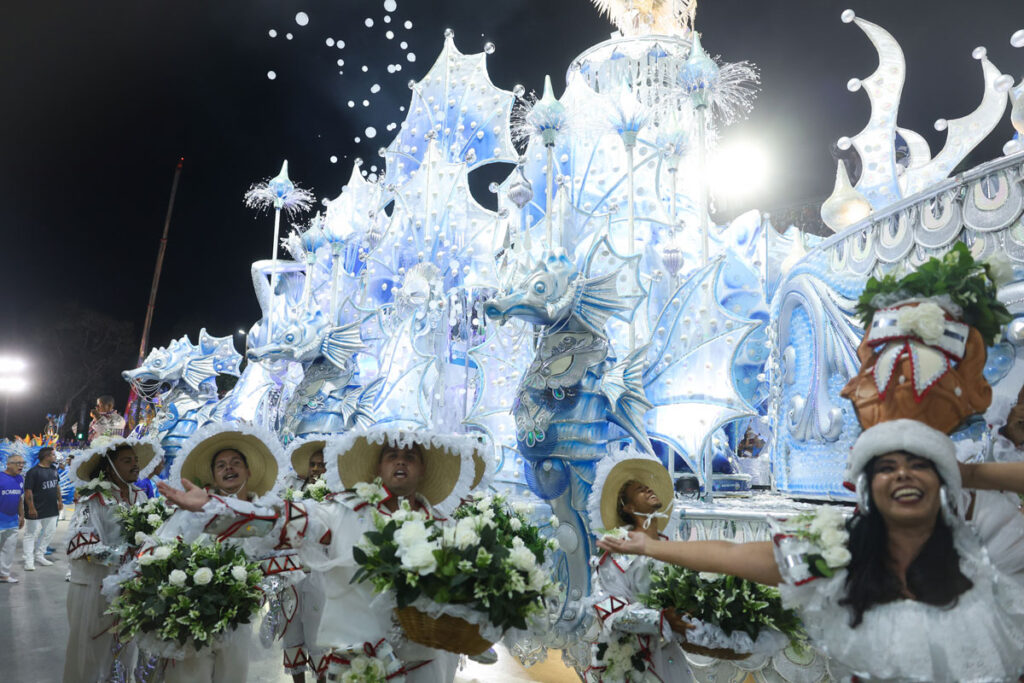 Beija-Flor é a campeã do carnaval carioca 2 beija flor