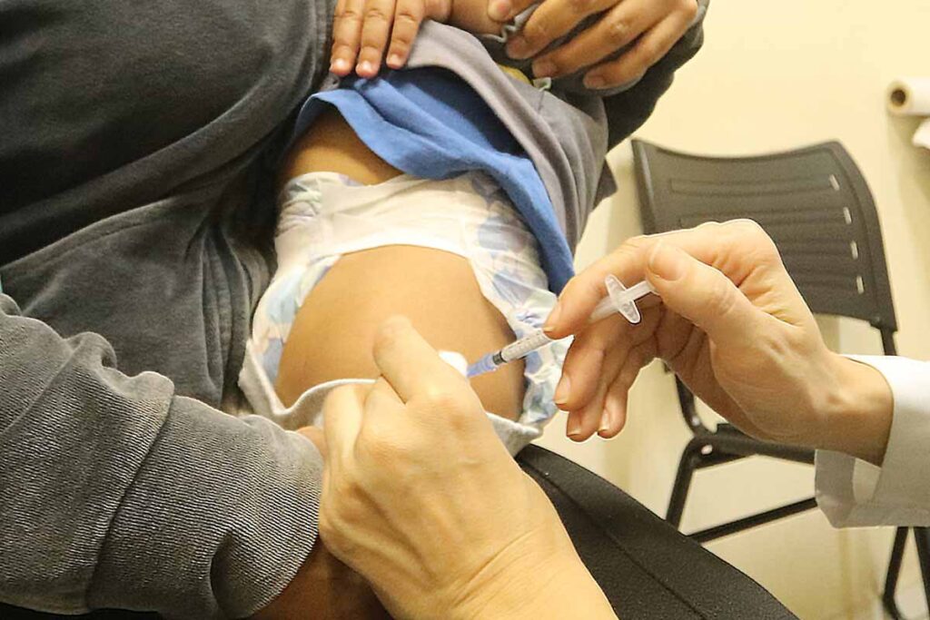 Vacinação é chave na prevenção da perda auditiva infantil, aponta estudo 1 vacina da gripe foto felipe couri