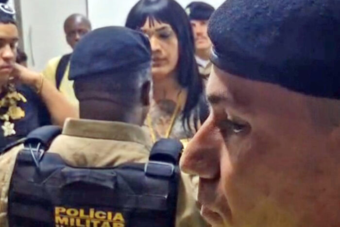 Polícia interrompe bloco de carnaval com spray de pimenta em Juiz de Fora 2 xuxu3
