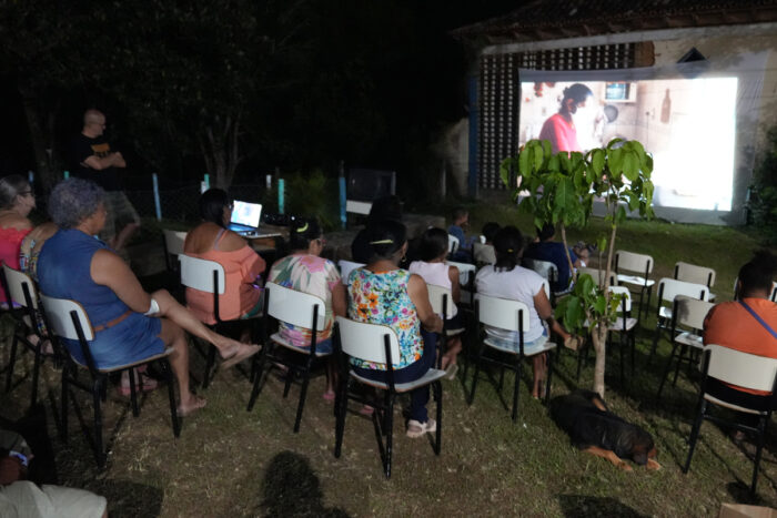 Edição de abril do Cineclube Sarandira exibe os filmes 'AmarElo' e 'Alike' 1 cineclube sarandira