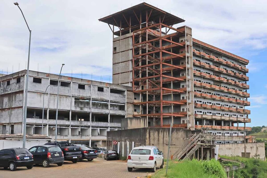 Edital de licitação para retomada de obras no HU é lançado 2 HU-UFJF obras
