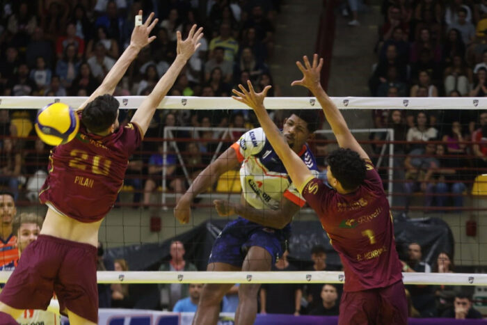 JF Vôlei perde para o Monte Carmelo no tie-break e é vice-campeão da Superliga B 2 JF VOLEI LEONARDO COSTA 010 editada