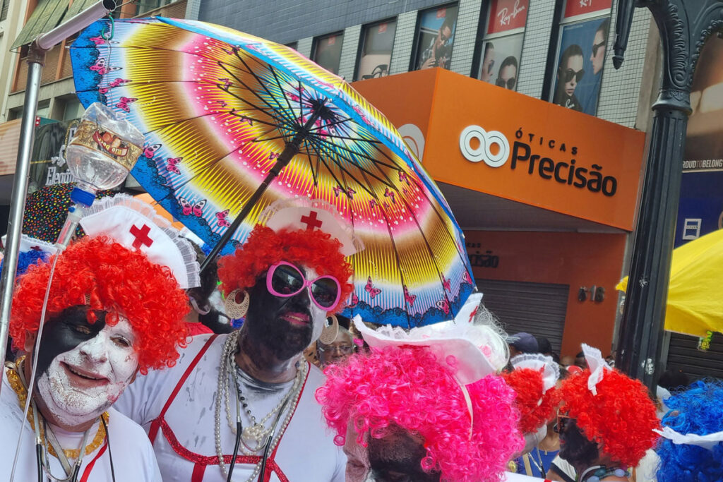 Bloco Domésticas de Luxo é excluído do circuito oficial do carnaval de Juiz de Fora 2 domesticas de luxo