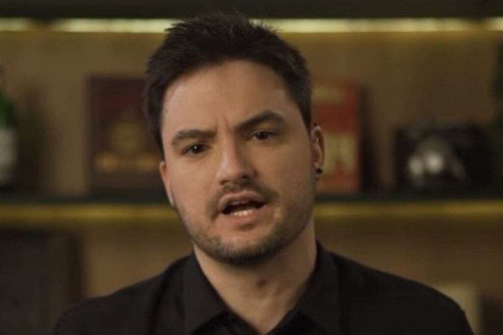 Felipe Neto anuncia pré-candidatura à presidência do Brasil: 'guardião da verdade'