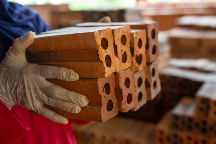Depósito de material de construção de Juiz de Fora emprega adolescente de 15 anos, flagra MPT 1 Depósito de material de construção de Juiz de Fora emprega adolescente de 15 anos