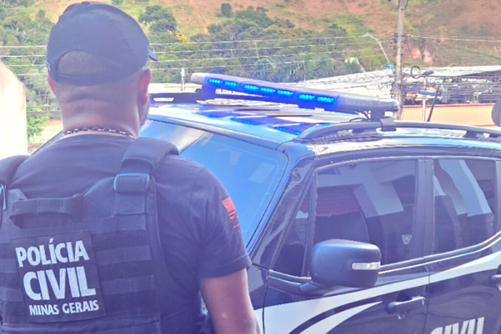Foragido há 9 anos, homem apontado como líder do tráfico de drogas na Zona da Mata é preso em Juiz de Fora 1 Fugitivo preso era procurado por chefiar tráfico
