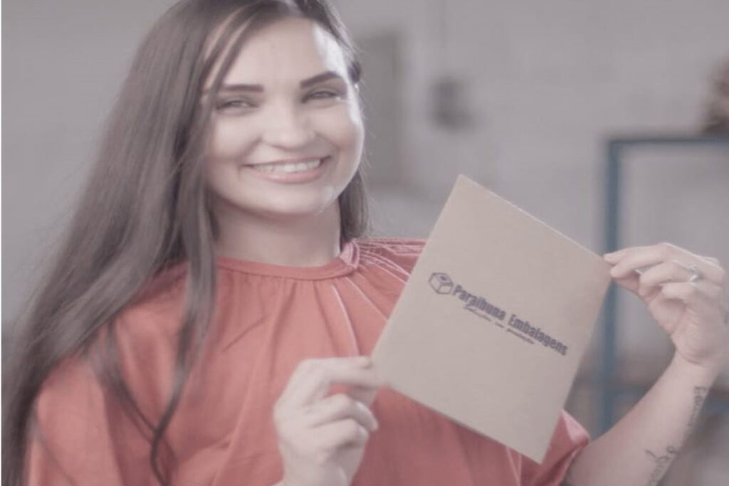 Detentas produzem sacolas e sacos por meio de parceria com empresa de embalagens 1 embalagens feitas por detentas