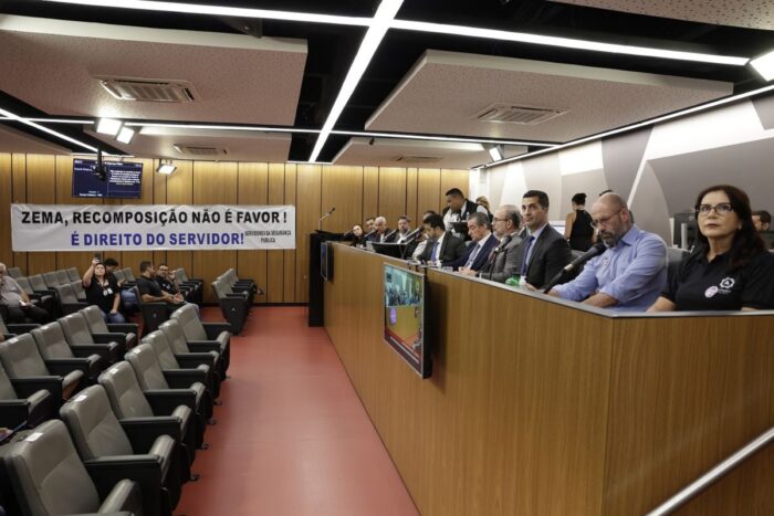 Reajuste salarial não deverá ser concedido a servidores estaduais em 2025, afirma secretário 1 Reajuste salarial não deverá ser concedido a servidores estaduais em 2025, afirma secretário