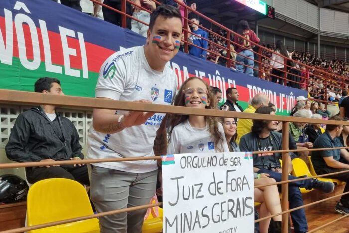 JF Vôlei perde para o Monte Carmelo no tie-break e é vice-campeão da Superliga B 1 torcida jf volei by leo editada