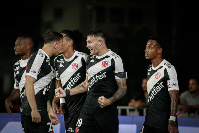 Vasco x Bragantino: onde assistir, horários e escalação 1 vegetti vasco by matheus lima vasco editada